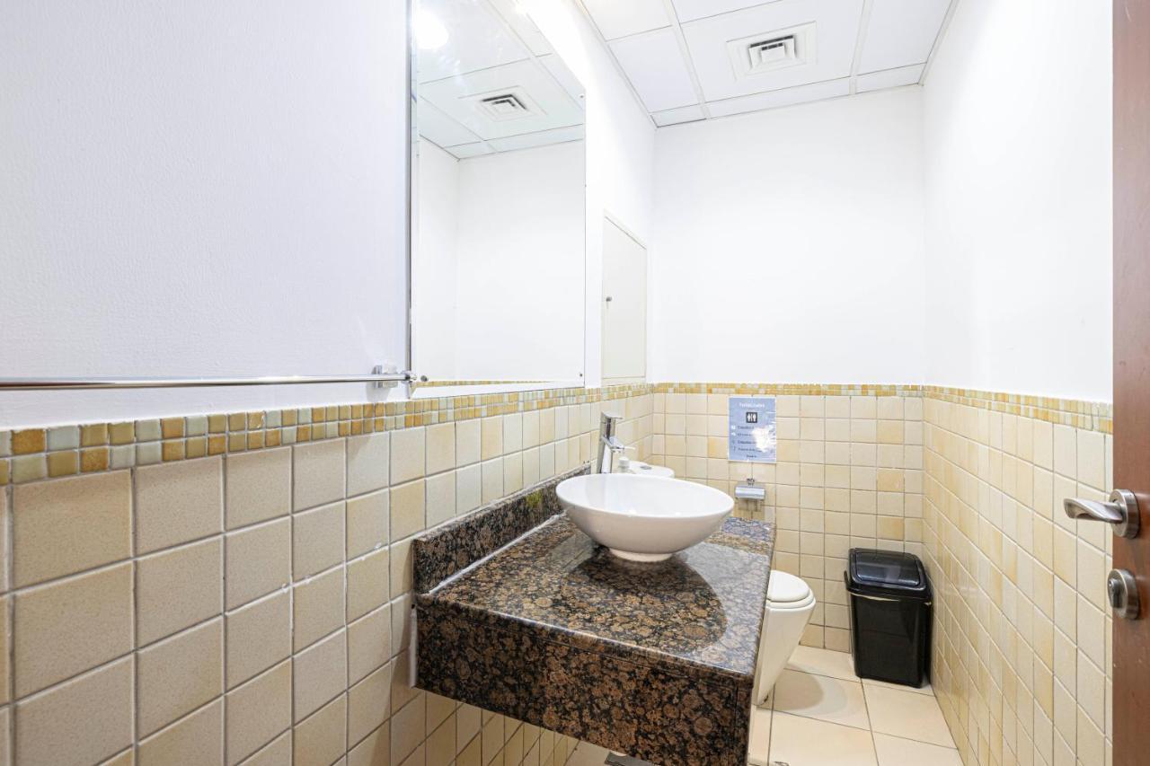 Next'House - Jbr Beach Hostel - Pool - Walk To Jbr Beach - Metro Station Dubai Eksteriør billede