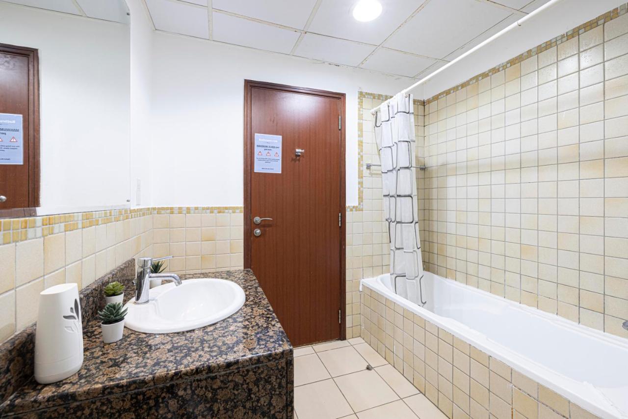 Next'House - Jbr Beach Hostel - Pool - Walk To Jbr Beach - Metro Station Dubai Eksteriør billede